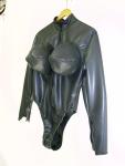Bild zum Artikel: Latex Titten BODY